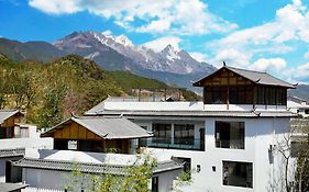 Lijiang Hengchang Baoyin Mohuakai Inn